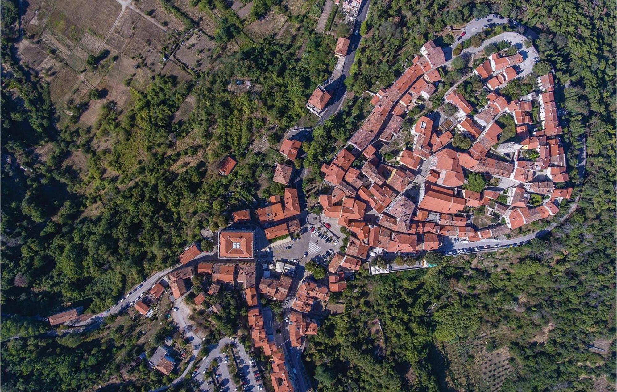Awesome Apartment In Labin With Wifi Raša Kültér fotó